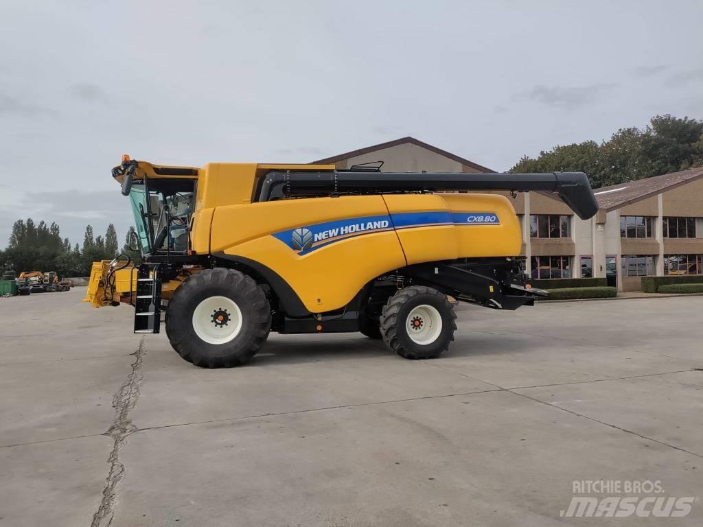 New Holland CX 8.80 联合收割机
