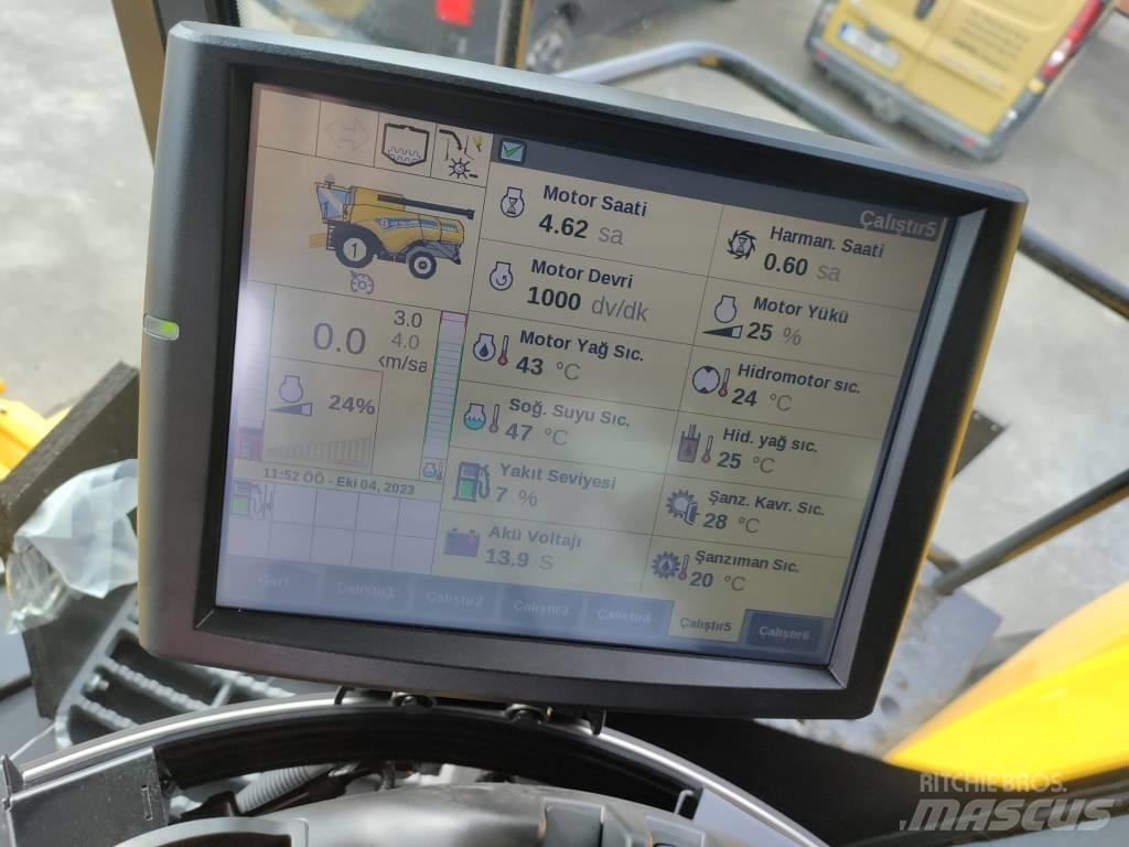 New Holland CX 8.80 联合收割机