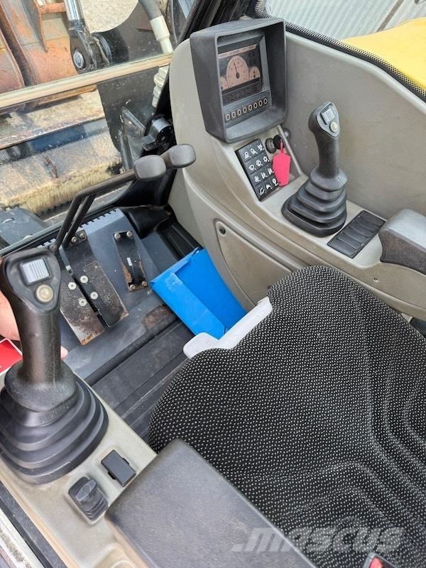 Yanmar TC125 履带挖掘机