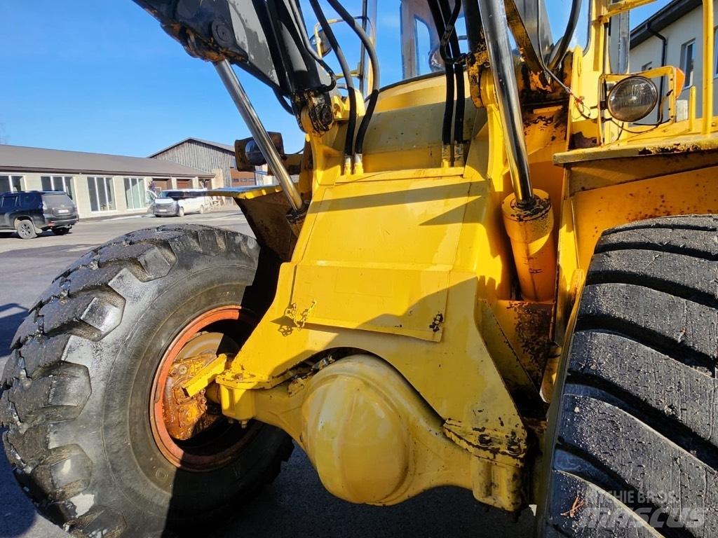 Volvo BM LM846 轮式装载机