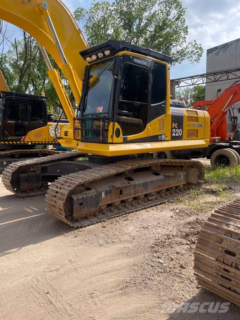 Komatsu pc220-8 履带挖掘机