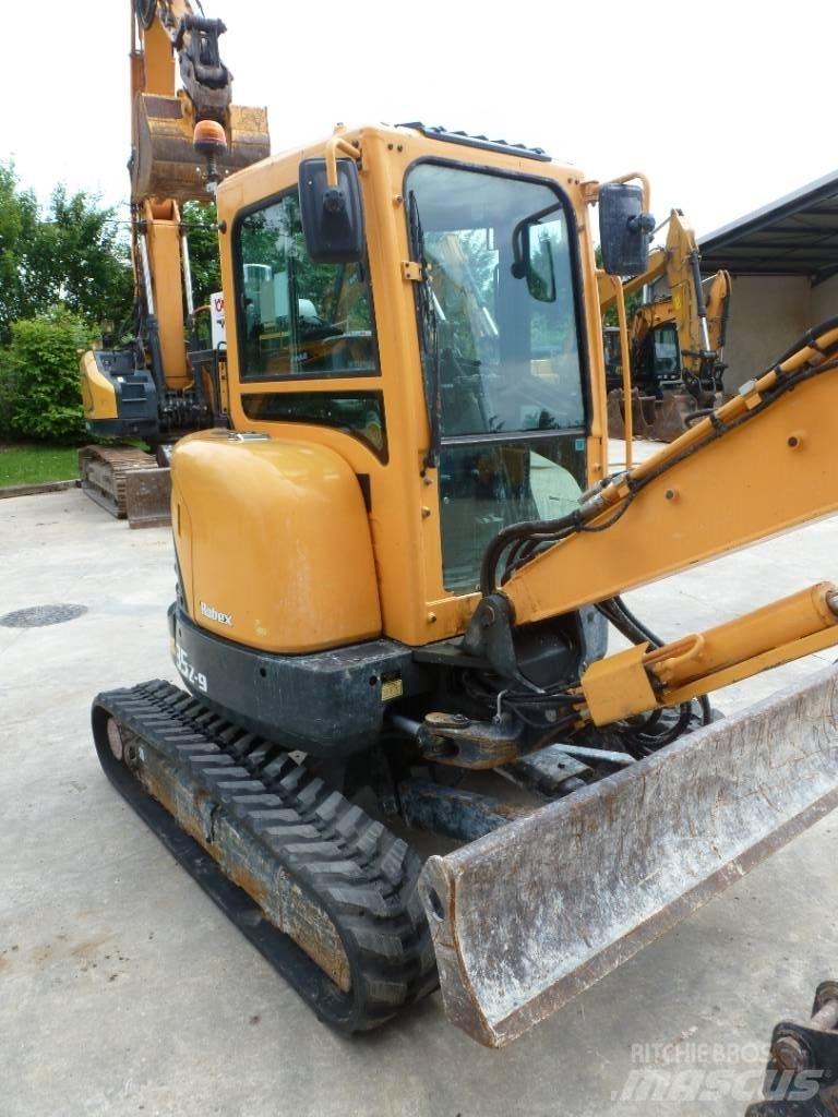 Hyundai R35Z-9 小型挖掘机