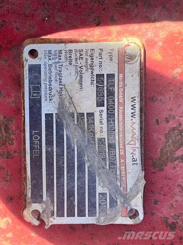 Takeuchi TB 295 W 轮式挖掘机