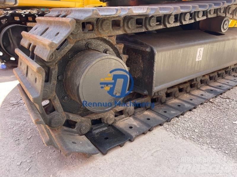 CAT 303 CR 小型挖掘机
