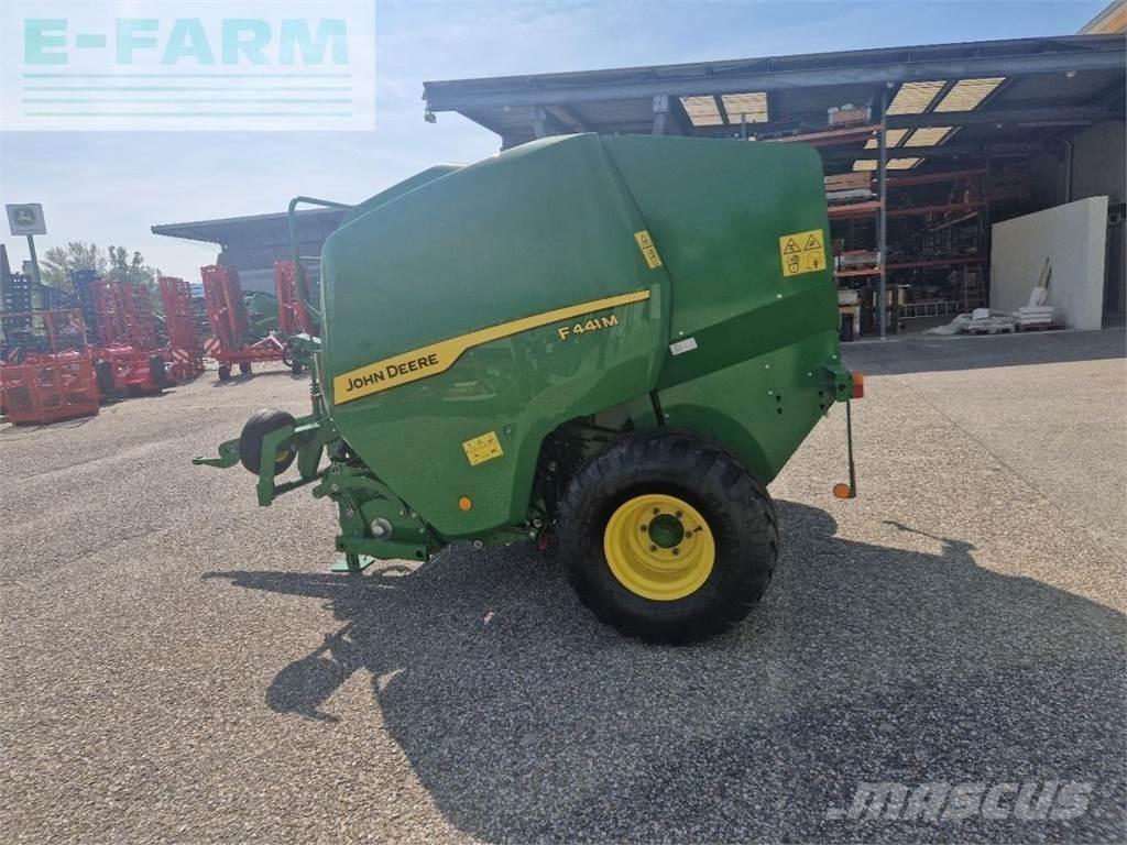 John Deere F441M 方捆打捆机