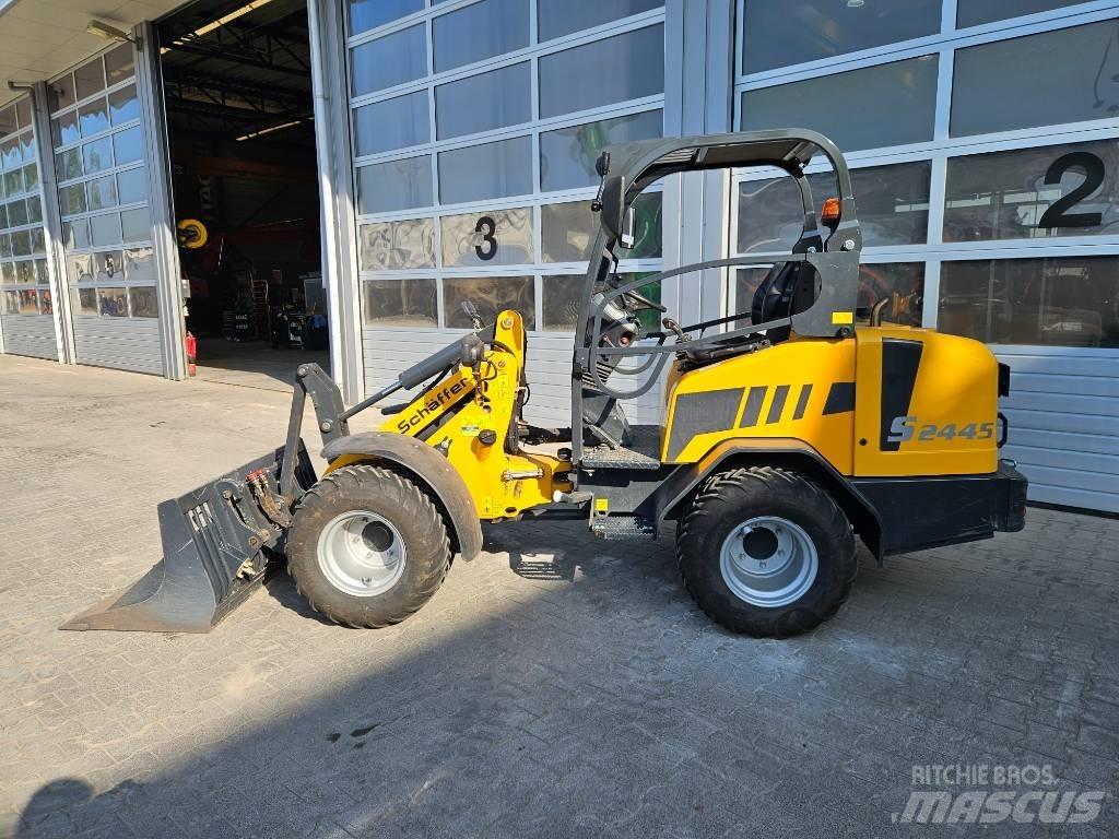 Schäffer 2445S 小型装载机