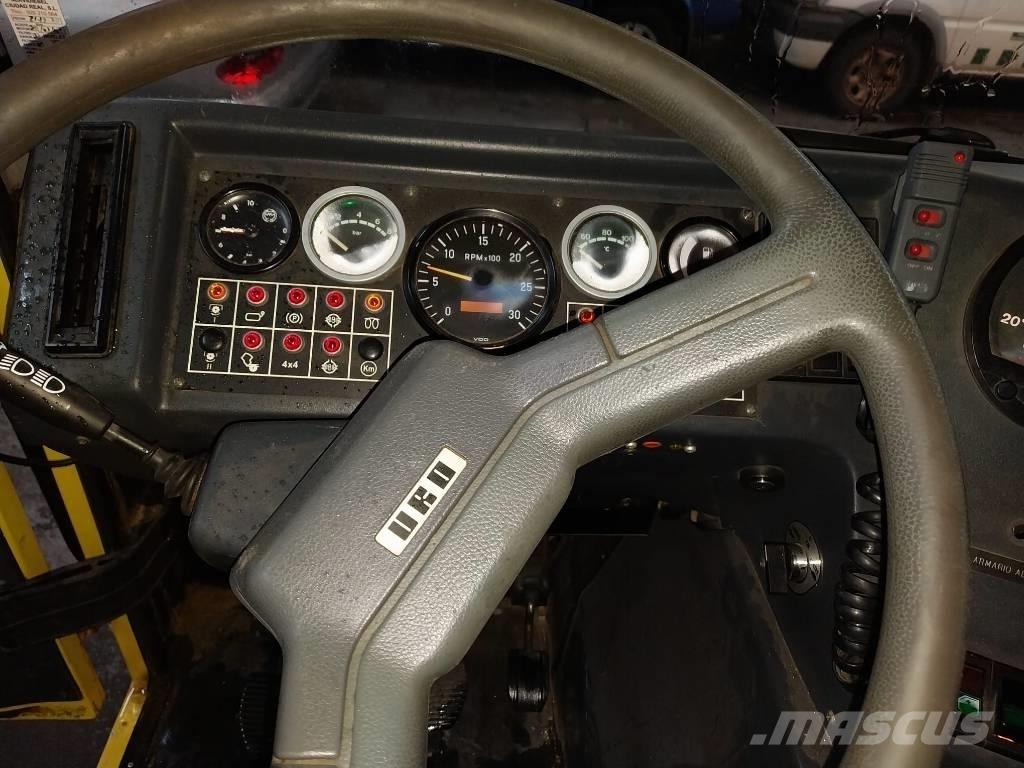  URO TT URO F3-24 消防车