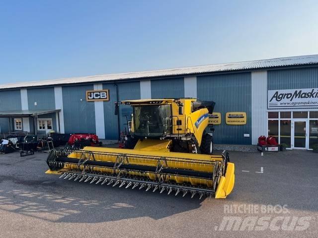 New Holland CX8.70 联合收割机