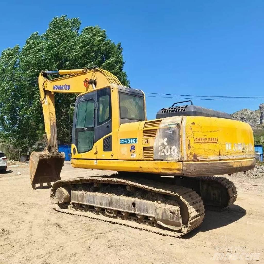 Komatsu PC 200-8 履带挖掘机