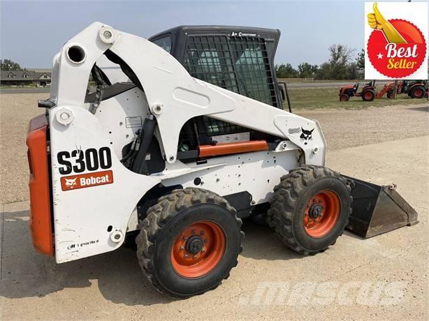 Bobcat S 300 滑移装载机