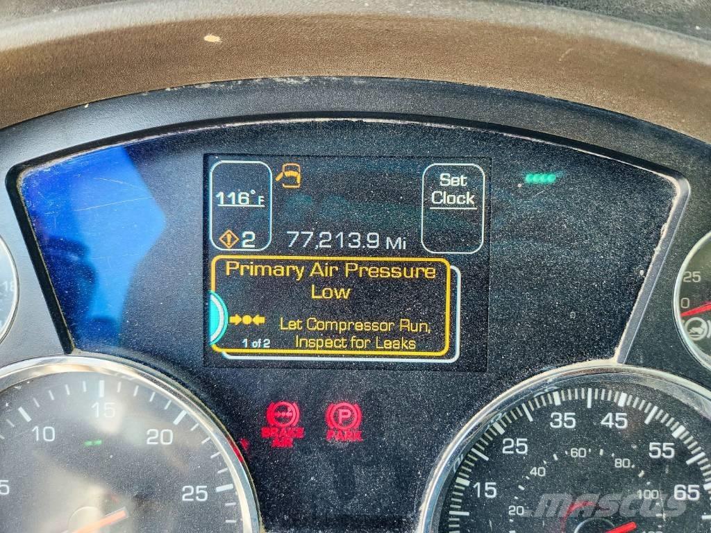 Kenworth T 880 组合/真空油槽车