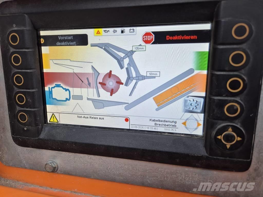 Rockster R1000S 移动式破碎机