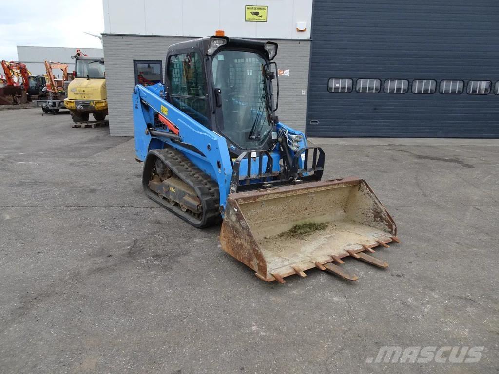 Bobcat T450 滑移装载机