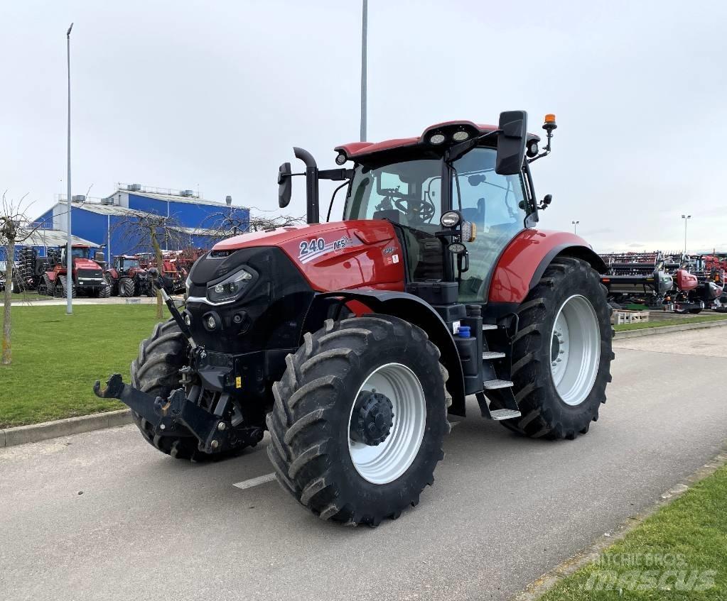 Case IH Puma 240 CVX 拖拉机/农用车
