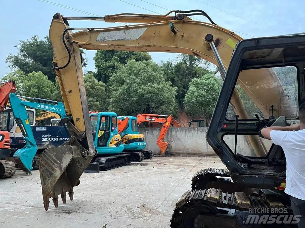 Sumitomo S265F2 履带挖掘机