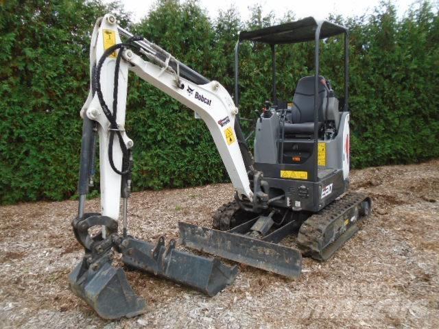 Bobcat E 20 小型挖掘机