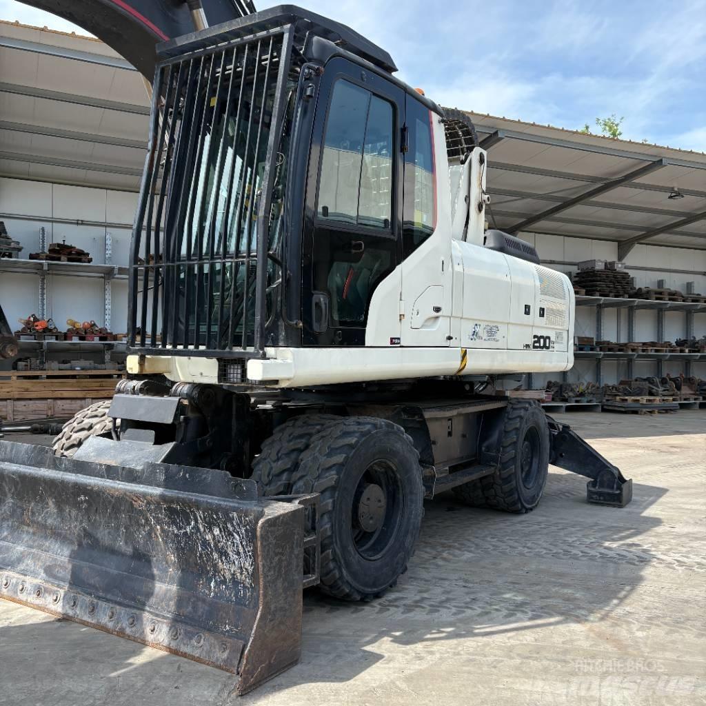 Hidromek HMK 200 W 轮式挖掘机