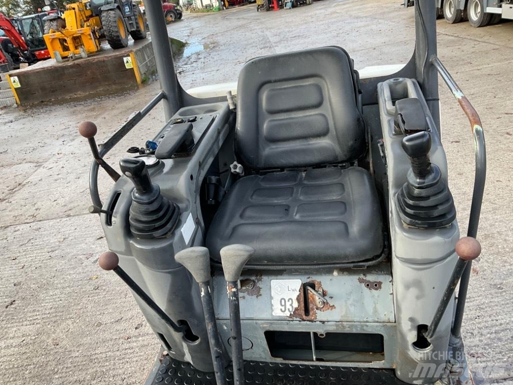 Terex TC 15 小型挖掘机