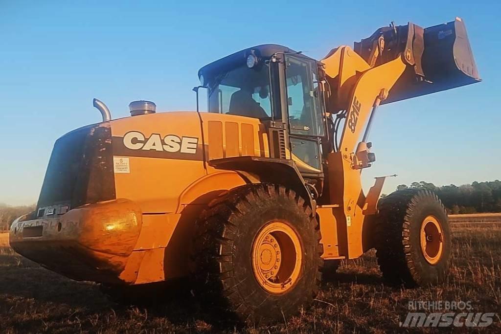 CASE 821 E 轮式装载机