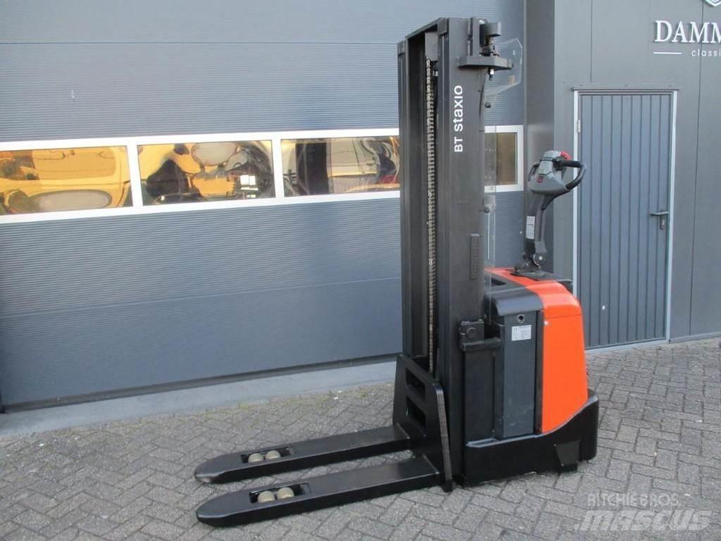 BT SPE 160 手推堆垛车
