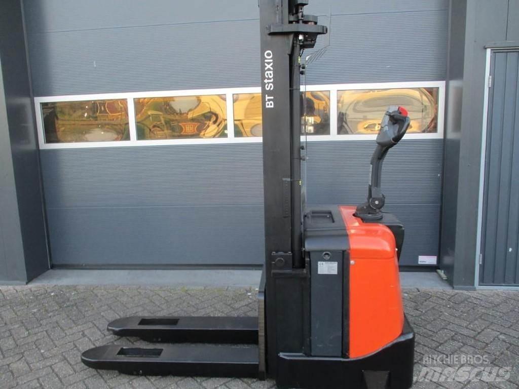 BT SPE 160 手推堆垛车