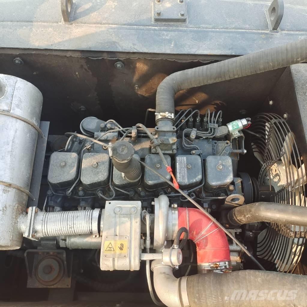 Hyundai R220LC-9S 履带挖掘机