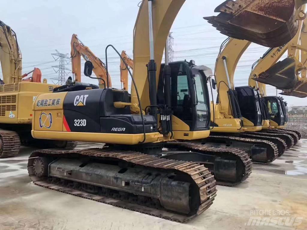 CAT 323 D 履带挖掘机