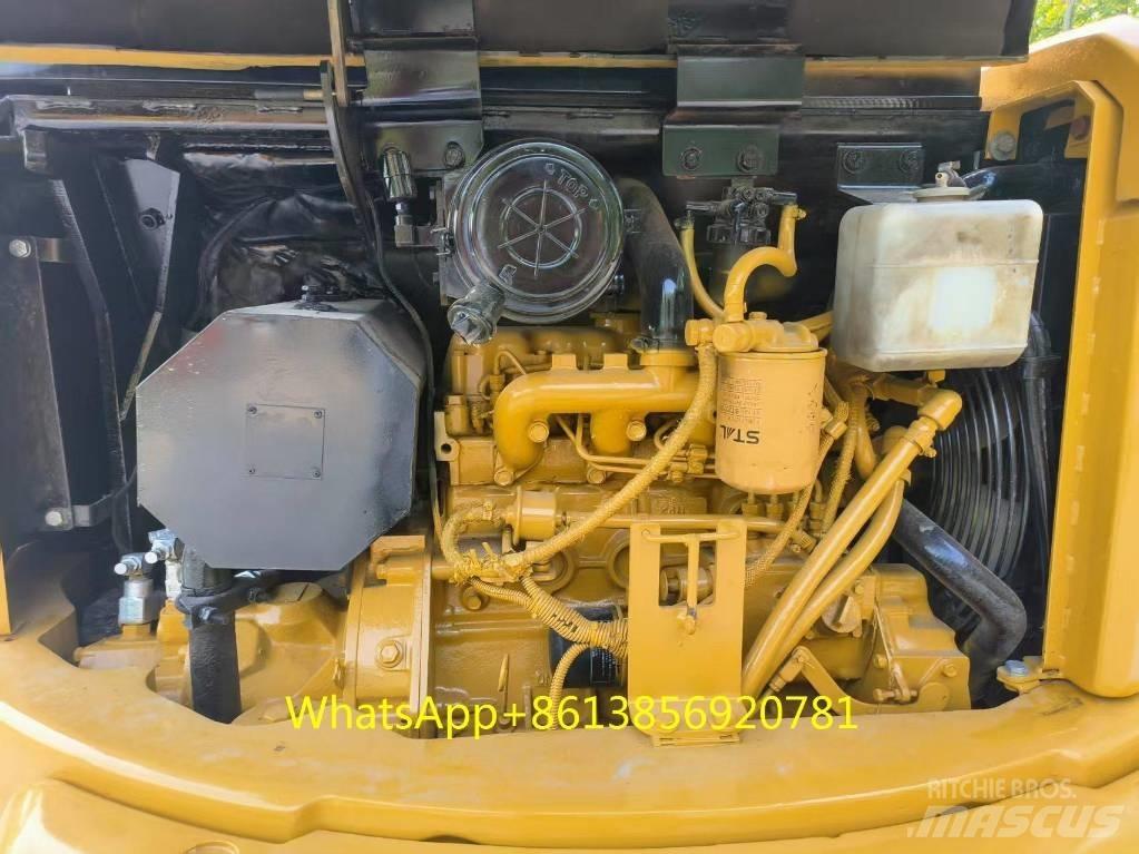 CAT 304 CR 小型挖掘机