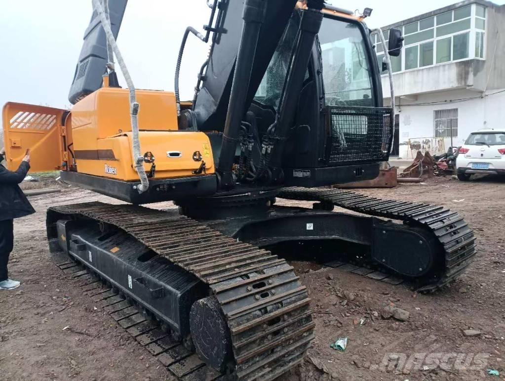Hyundai 220LC-9S 履带挖掘机