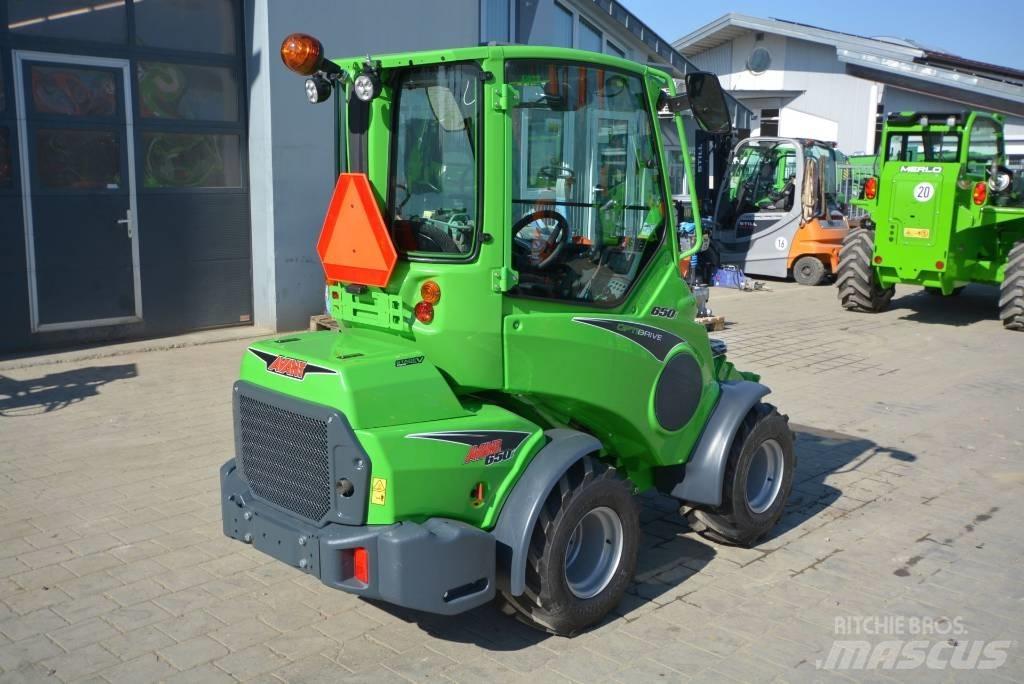 Avant 650 i 小型装载机