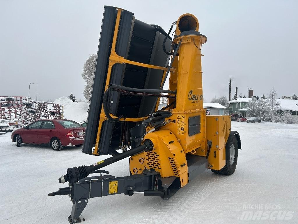 Elho Cobra 7710 T 青饲料收获机