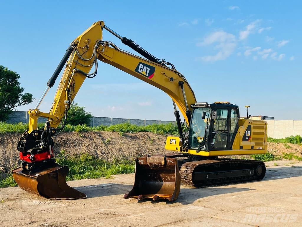 CAT 323 履带挖掘机