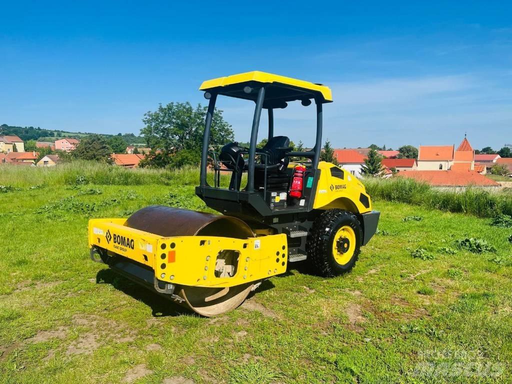 Bomag BW145DH3 单轮压路机