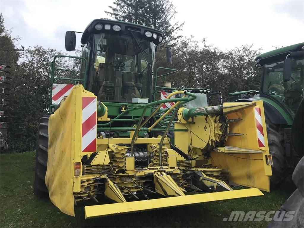 John Deere 7350 自走式青贮饲料收割机