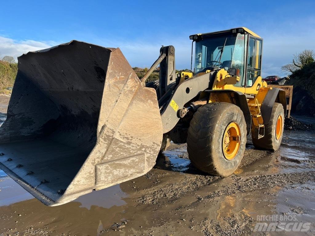 Volvo L 120 F 轮式装载机