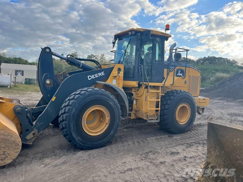 DEERE 724P 轮式装载机