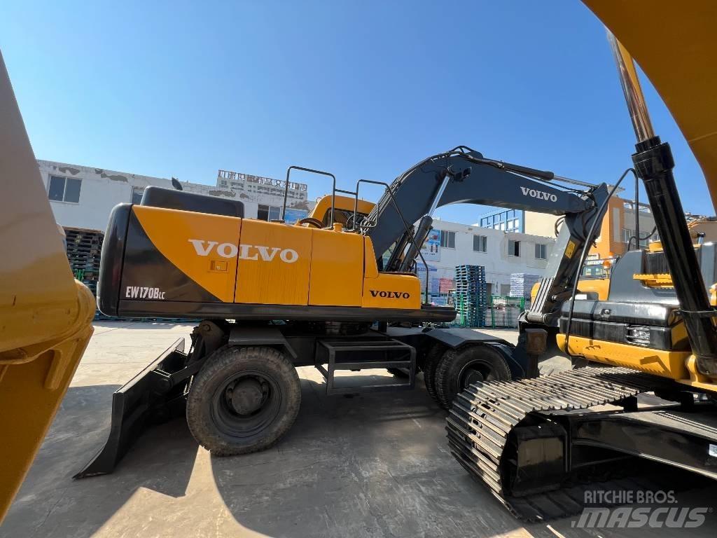 Volvo EC170 轮式挖掘机