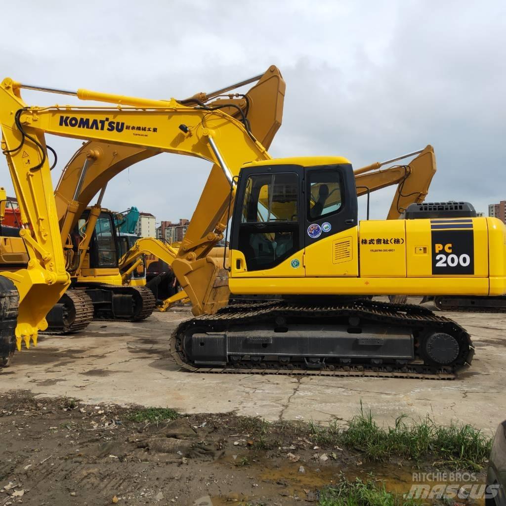 Komatsu PC200-7 履带挖掘机