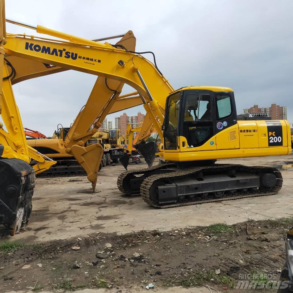 Komatsu PC200-7 履带挖掘机