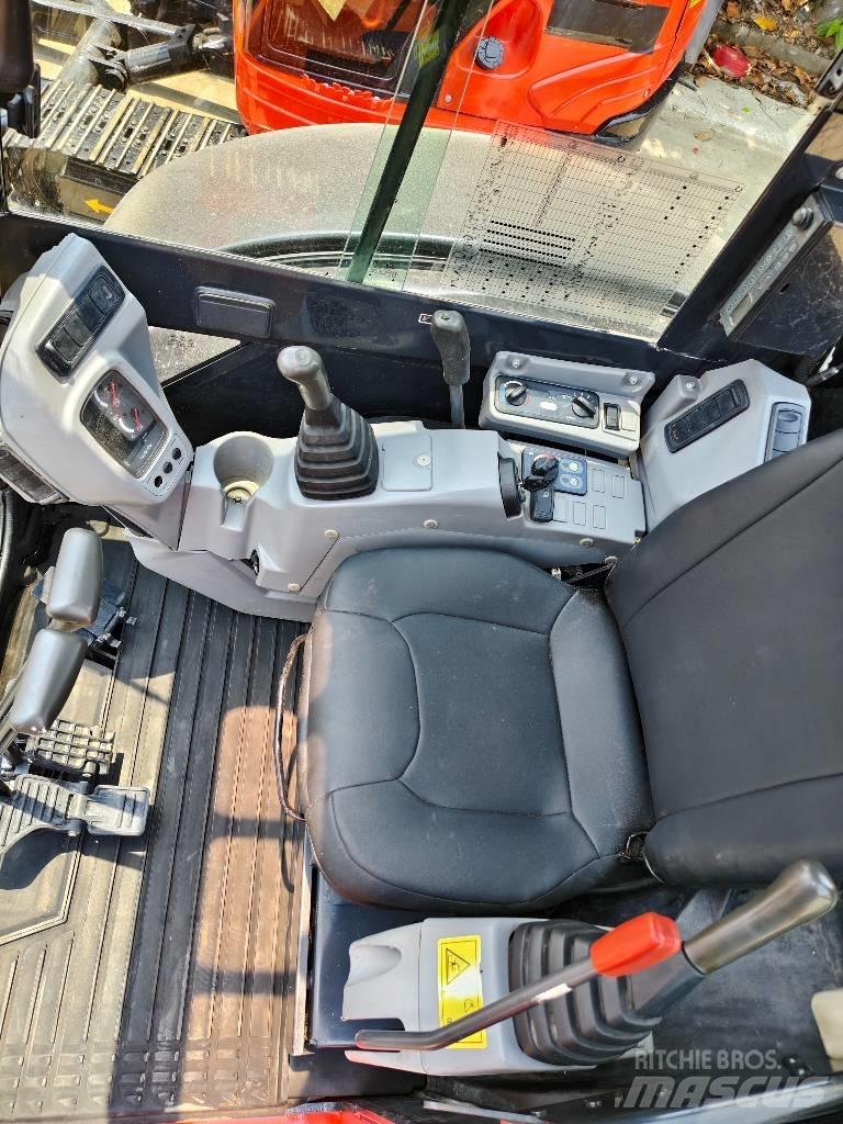 Kubota KX 155 小型挖掘机