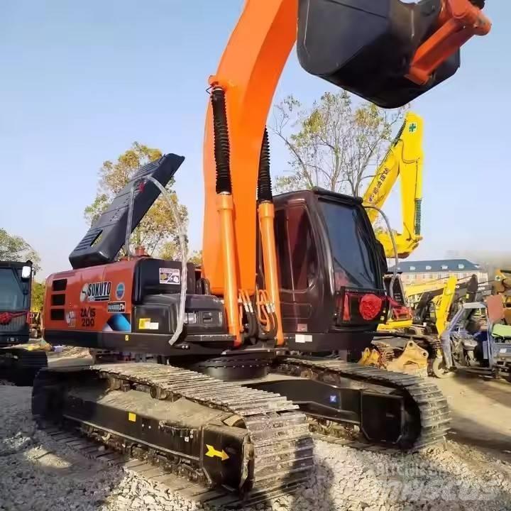 Hitachi ZX200 履带挖掘机