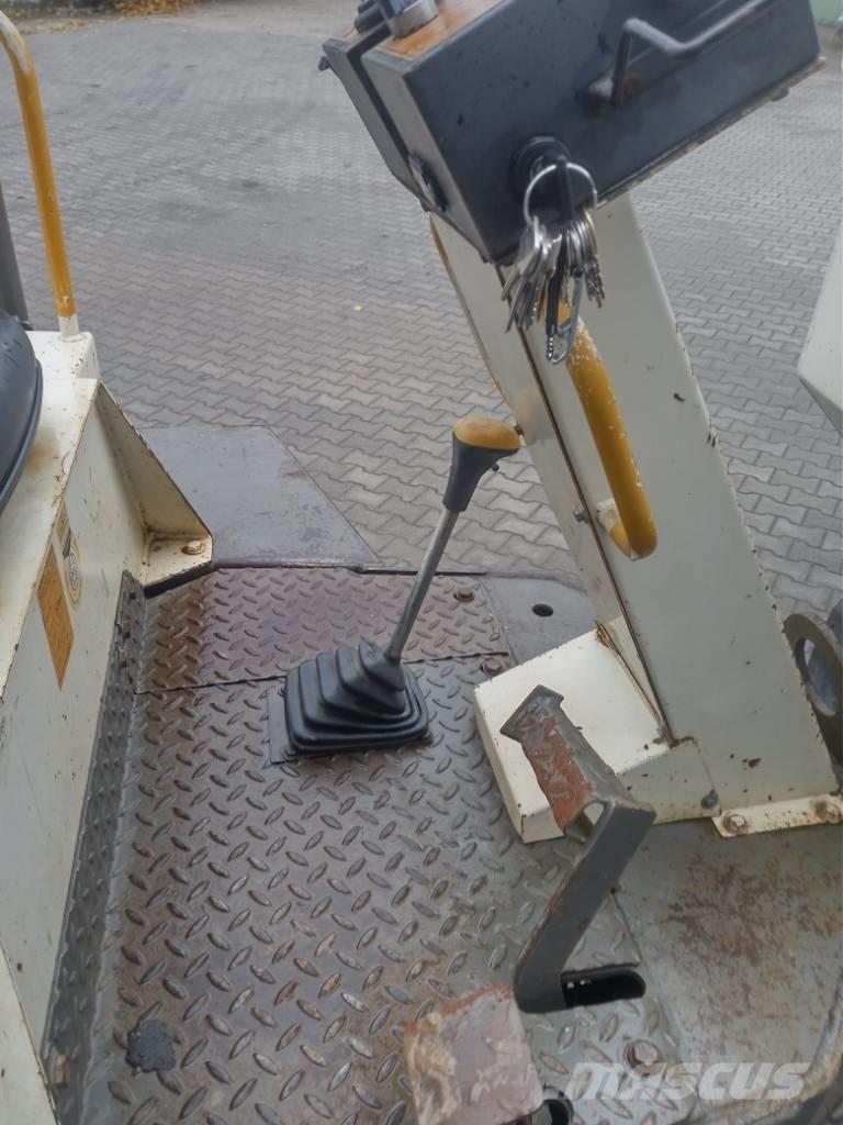 Terex PS 6000 铰接式自卸车