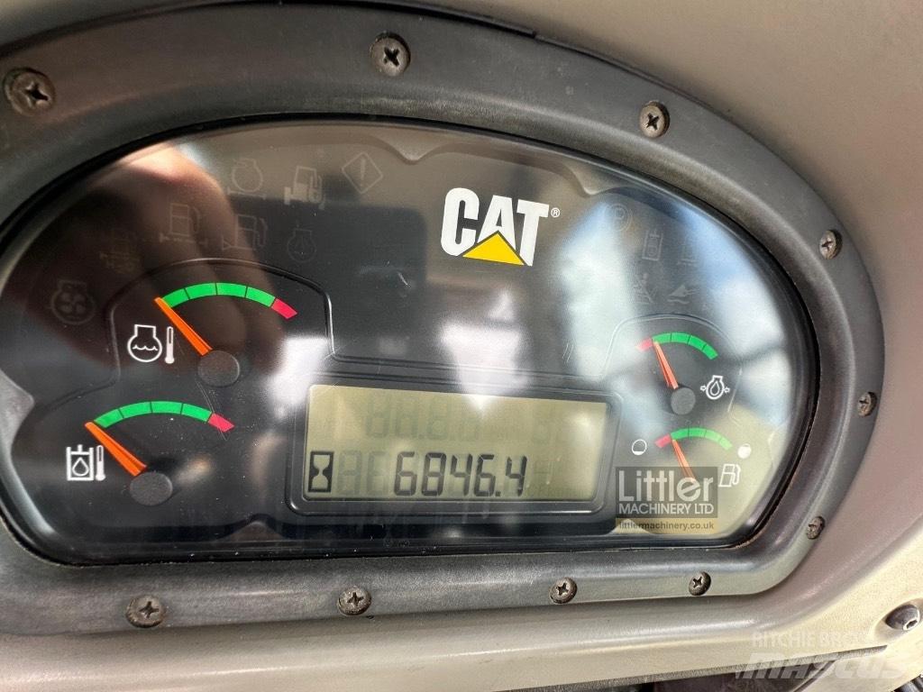 CAT 953D 履带式装载机