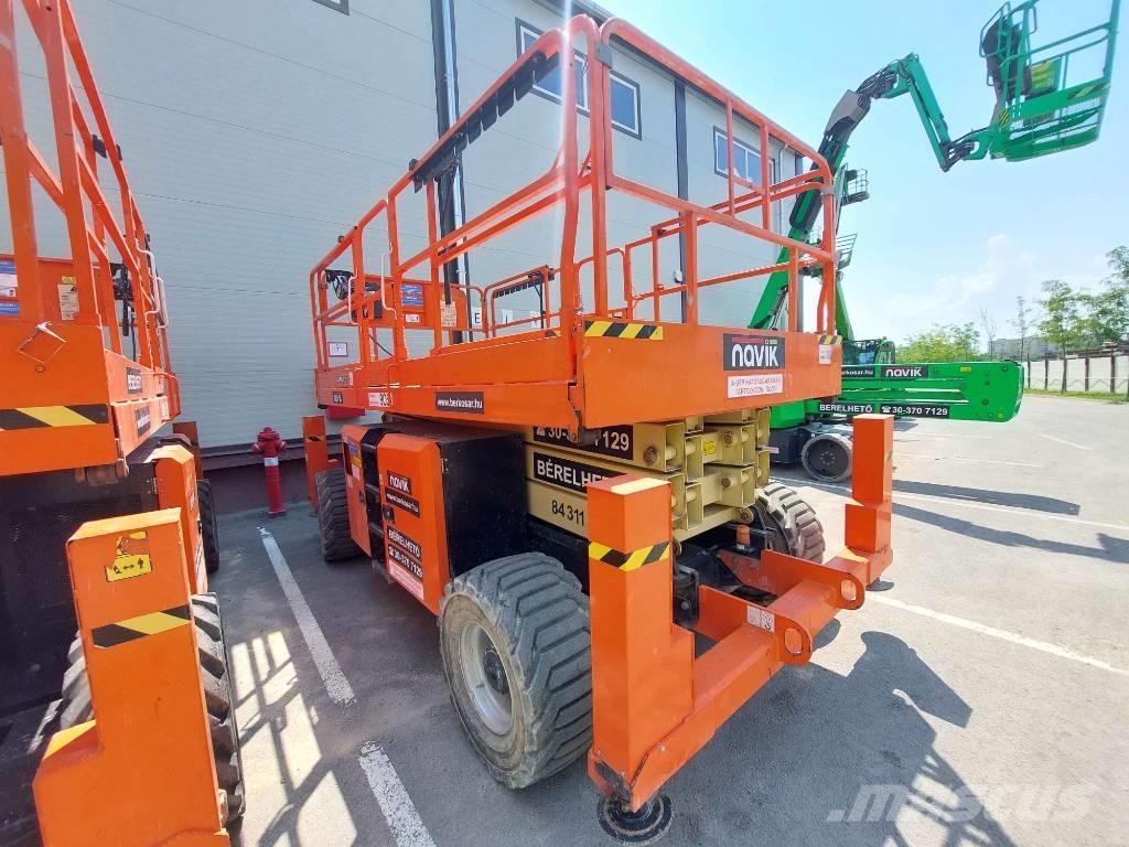 JLG 330 LRT 剪叉式升降机