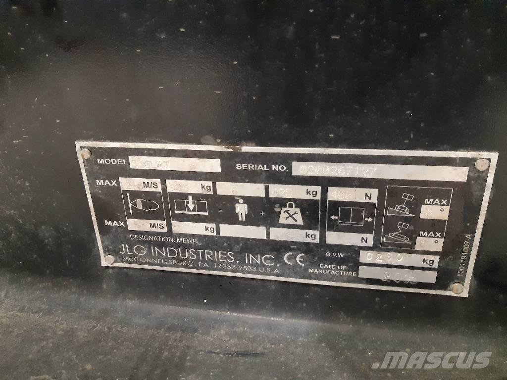 JLG 330 LRT 剪叉式升降机