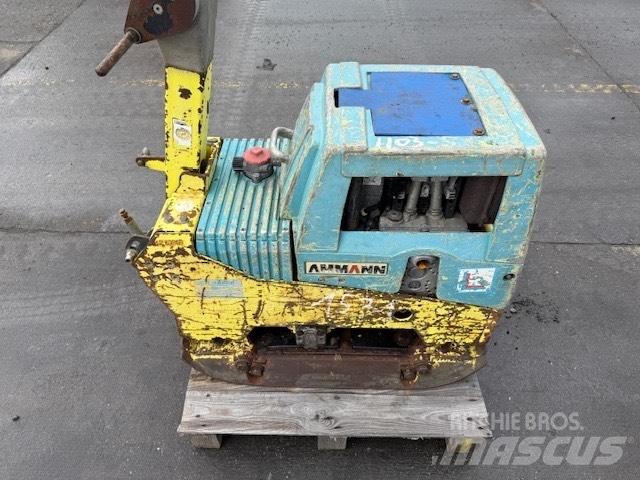 Ammann AVH 4020 平板夯