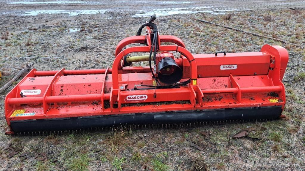 Maschio Bisonte 300 牧场割草机和切顶器