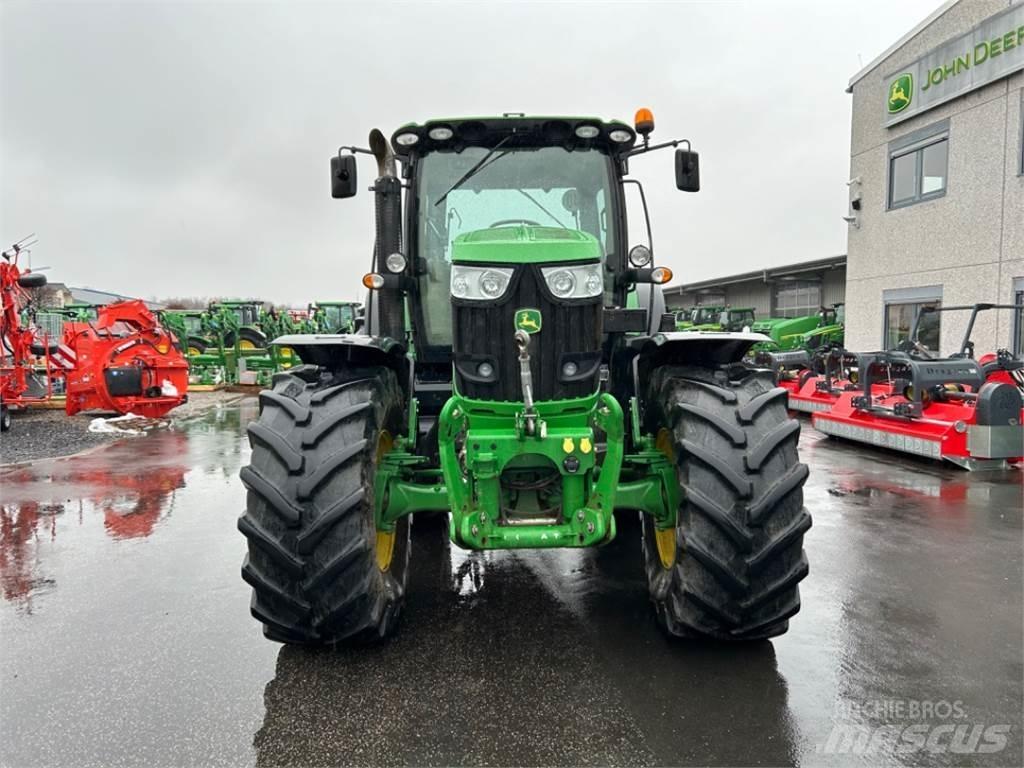 John Deere 6210R 拖拉机/农用车