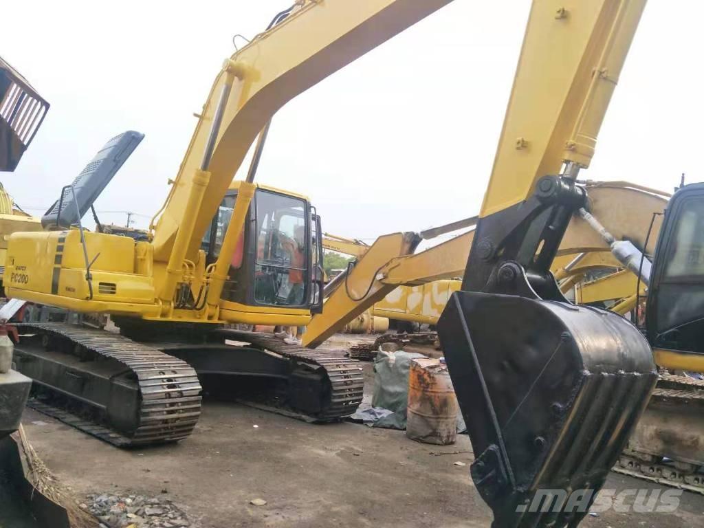 Komatsu pc200-6 履带挖掘机