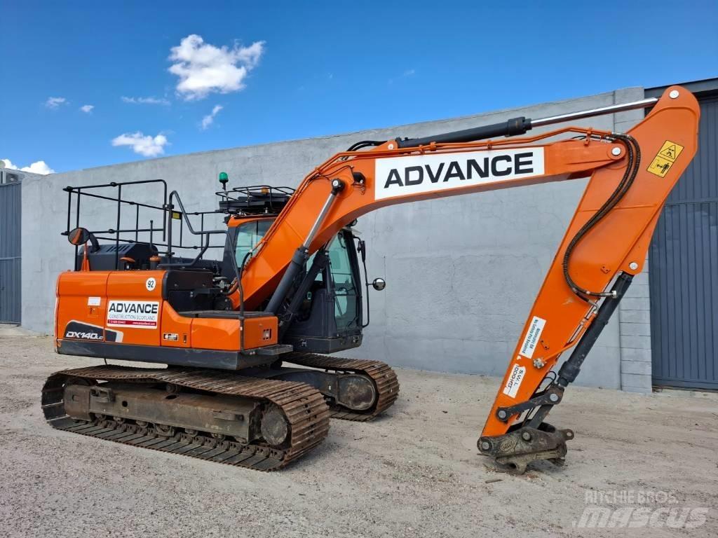 Doosan DX 140LC-5 履带挖掘机